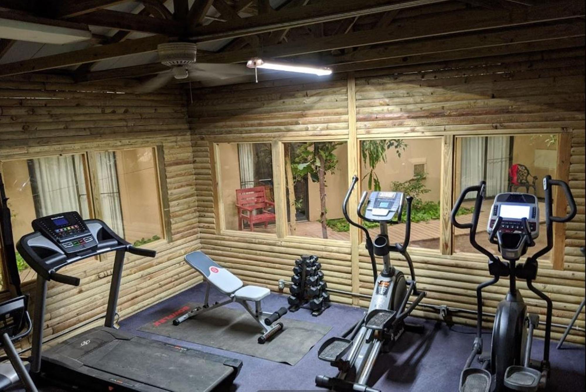 Atrium Inn Fort Stockton Bagian luar foto