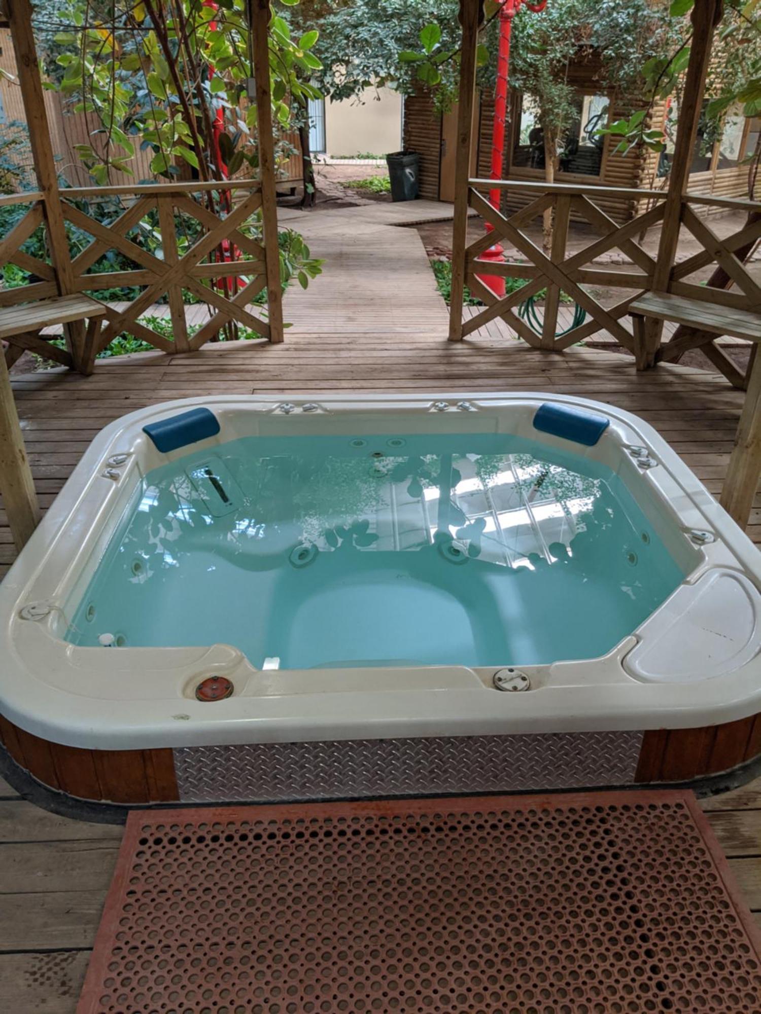 Atrium Inn Fort Stockton Bagian luar foto